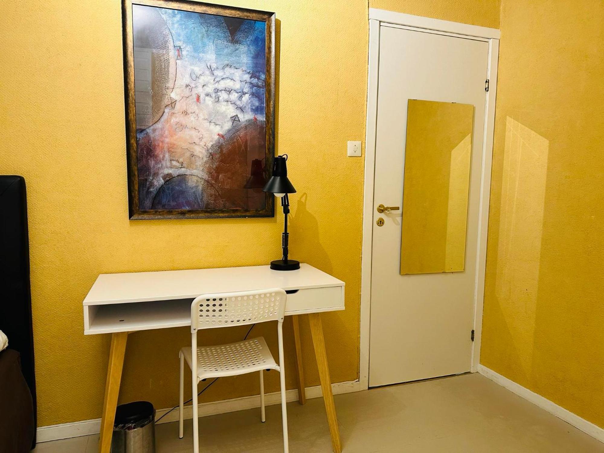 Miracle Tromso, Cozy Double Bed Private Room In A Shared Apartment With Stunning Tromso Views Экстерьер фото